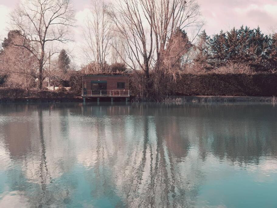 Chalet Les Pieds Dans L'Eau La Campagne A La Ville Saint-Doulchard Exterior foto