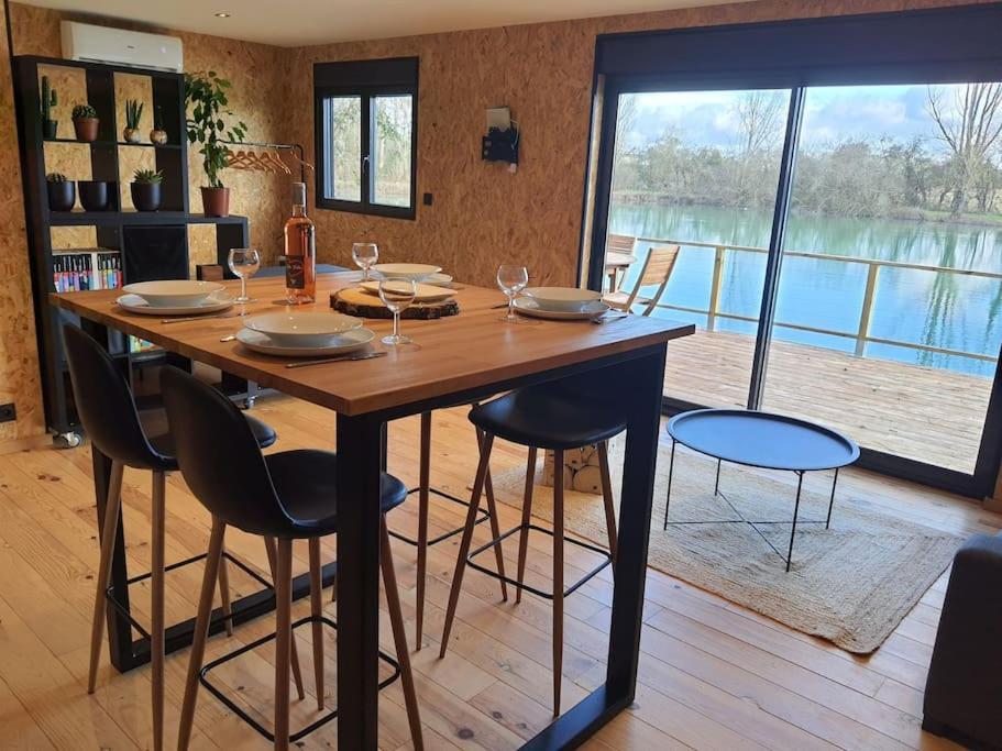 Chalet Les Pieds Dans L'Eau La Campagne A La Ville Saint-Doulchard Exterior foto